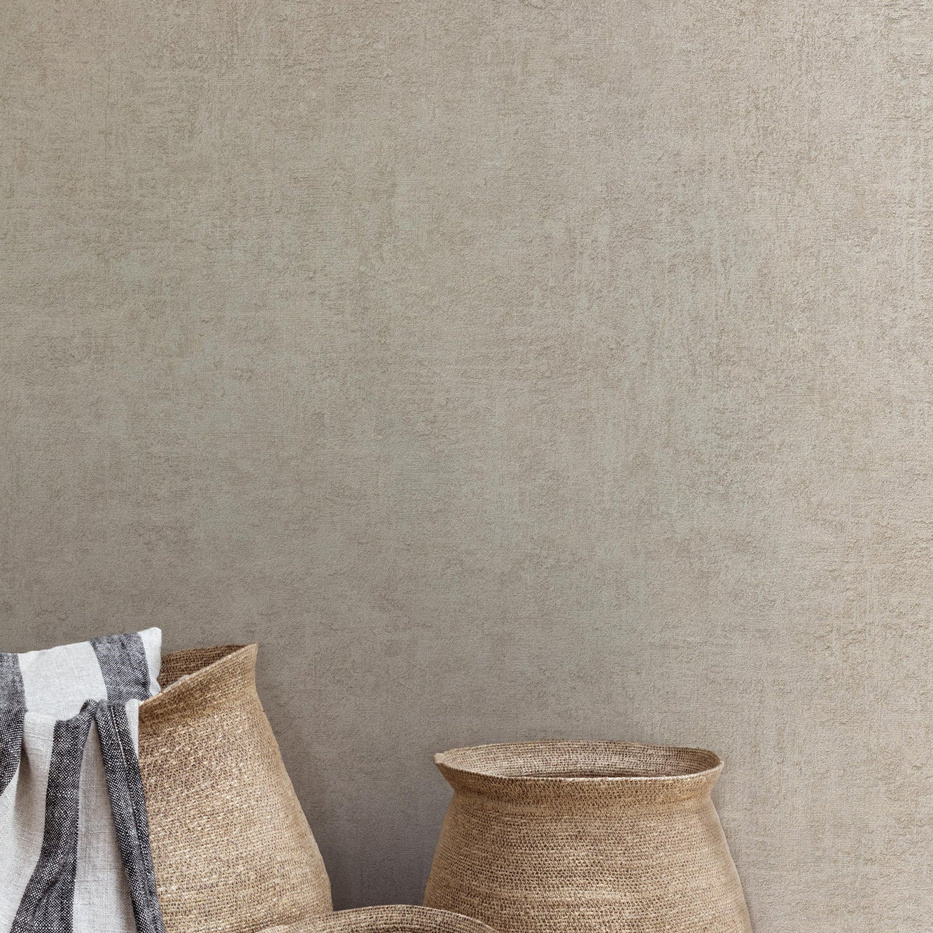 Grandeco Belize Norite Cream Wallpaper Roll 10m x 53cm